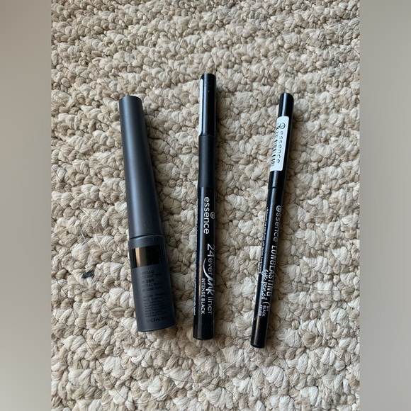 New Black Eye liquid and pencil eyeliner bundle set - Picture 2 of 6
